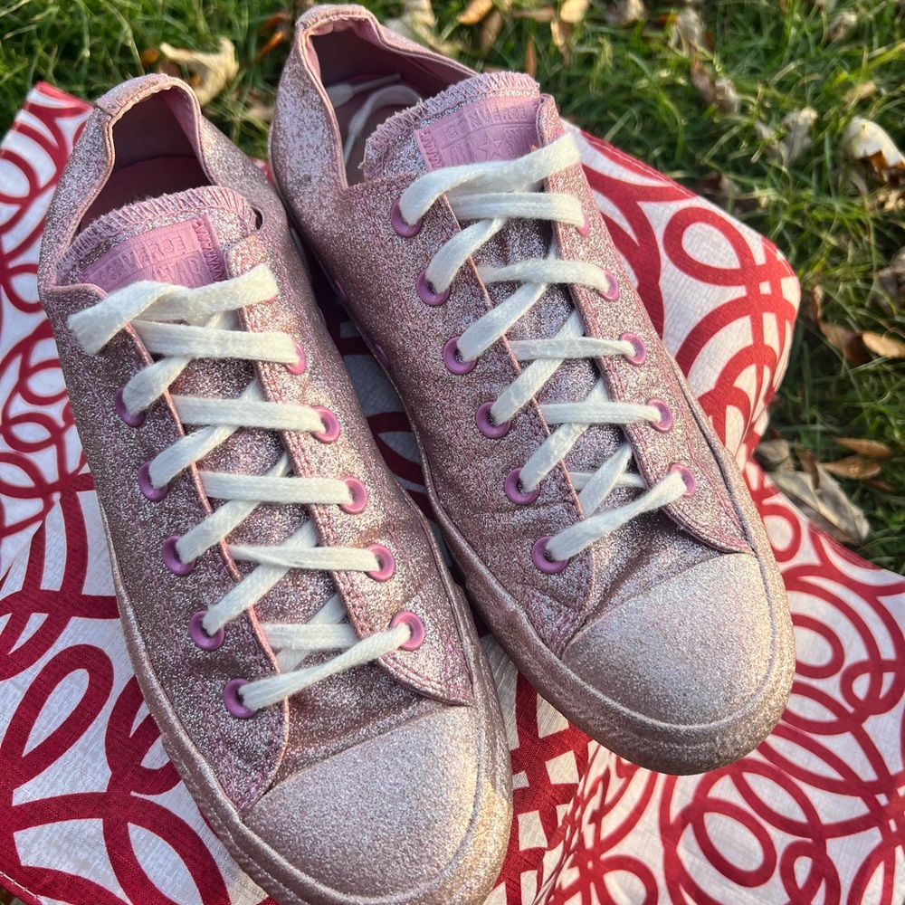 Shimmering Pink Converse All Stars Women's Sneakers